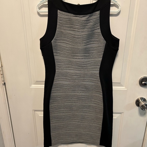 Calvin Klein Black and Gray Midi Dress - Picture 3 of 3
